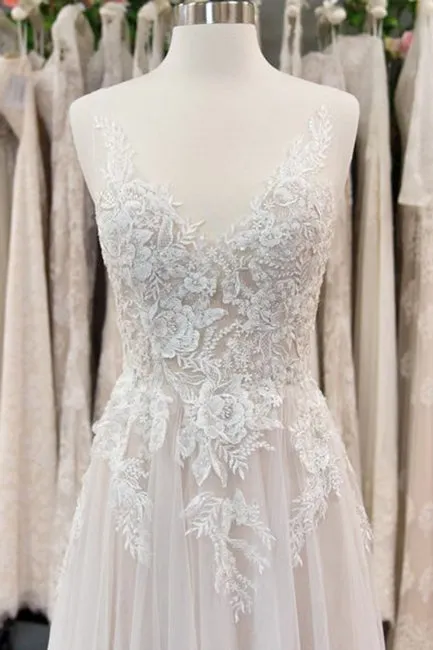 Chic V-neck Appliques Tulle A-line Wedding Dress