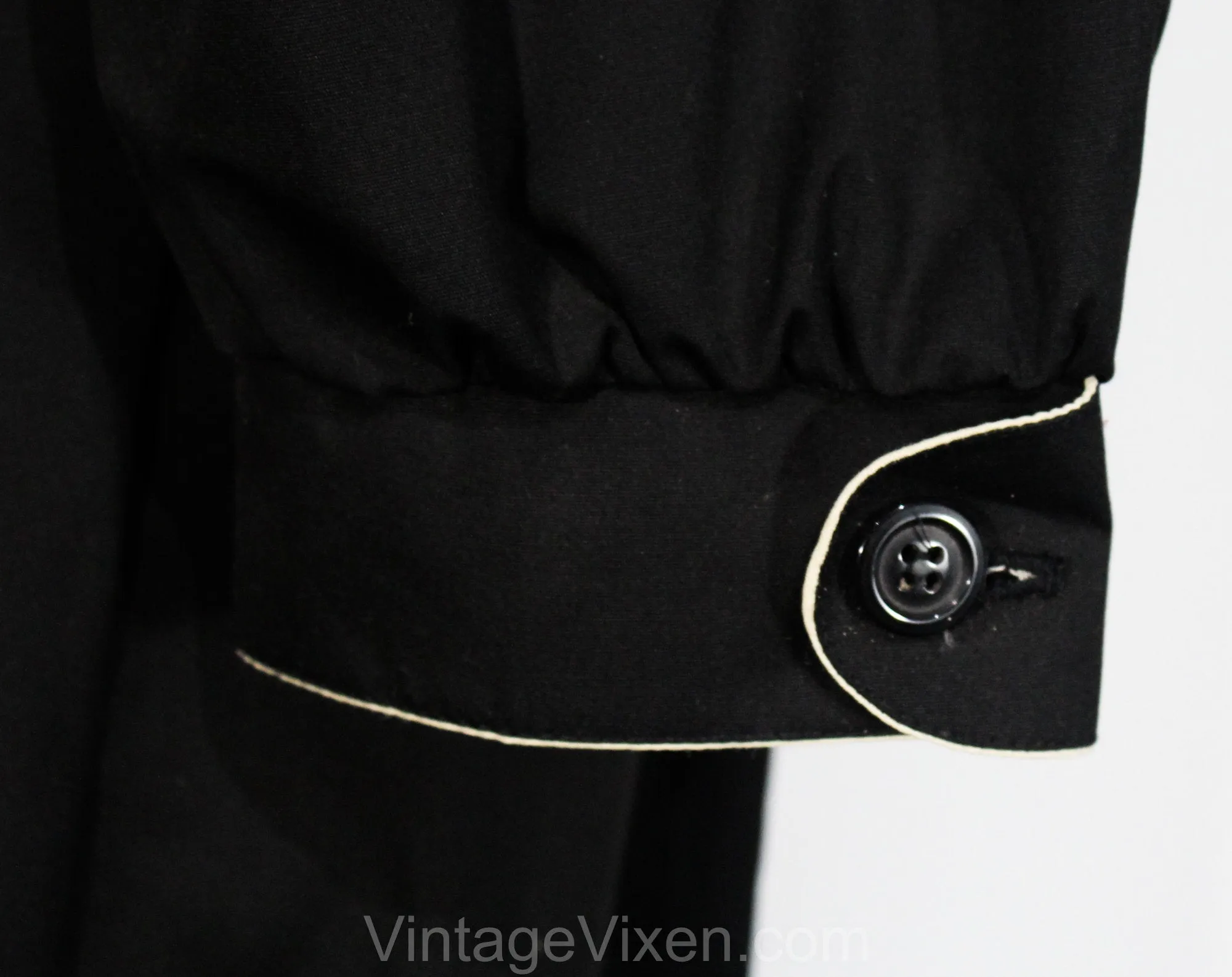 Size Medium Large Rain Coat - Black Cotton Canvas with Khaki Trim - 1970s 80s Button Front & Tie Belt - NWT 70s Deadstock - Bust 39
